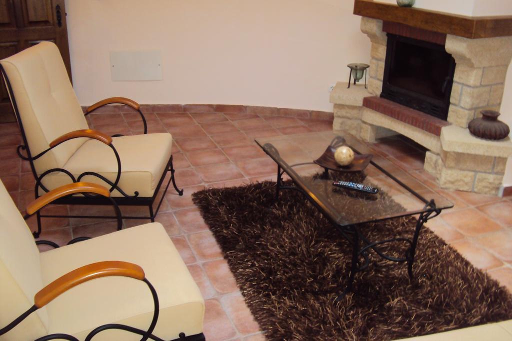 Bed and Breakfast Casa Antiga Одесейше Экстерьер фото