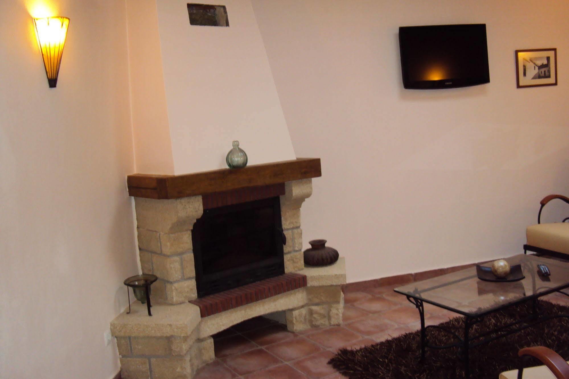 Bed and Breakfast Casa Antiga Одесейше Экстерьер фото
